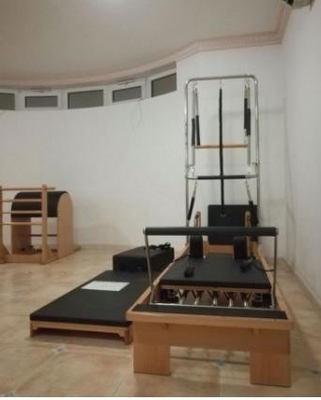 Réformateur de Pilates d'équipement d'exercice de Pilates d'acier en bois d'OEM avec le demi trapèze