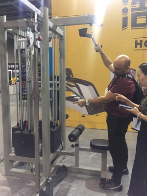 OEM 8 dans 1 Smith Machine multifonctionnel fonctionnel 3800*3900*2350mm