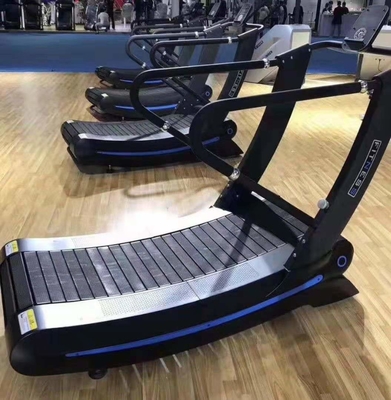 région fonctionnante incurvée commerciale 1500*440mm d'équipement de gymnase de tapis roulant de tube de 3mm